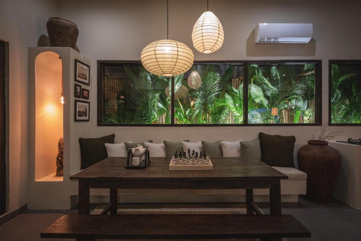 The Jungle - Luxurious & Tropical Concept - 3Br - Central Canggu Exterior photo
