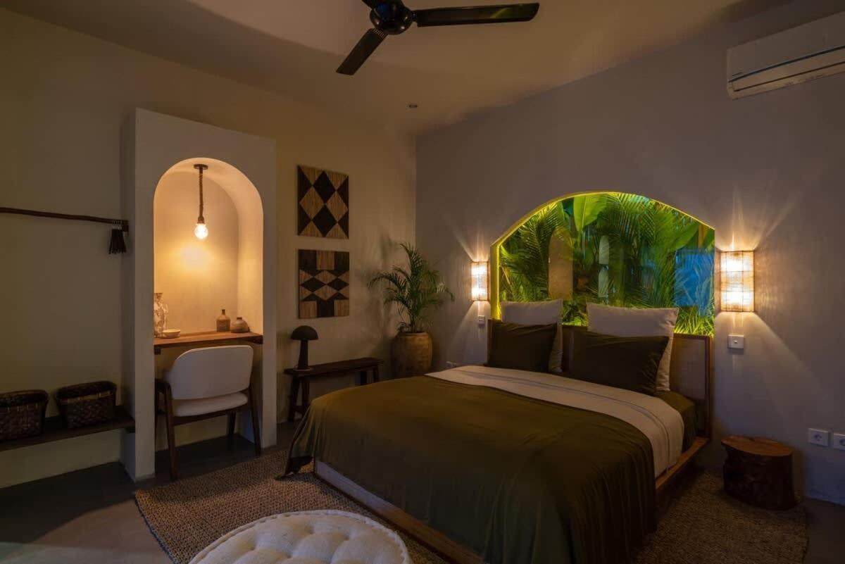 The Jungle - Luxurious & Tropical Concept - 3Br - Central Canggu Exterior photo