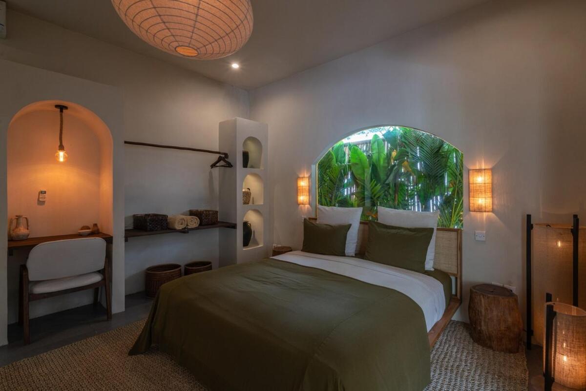 The Jungle - Luxurious & Tropical Concept - 3Br - Central Canggu Exterior photo