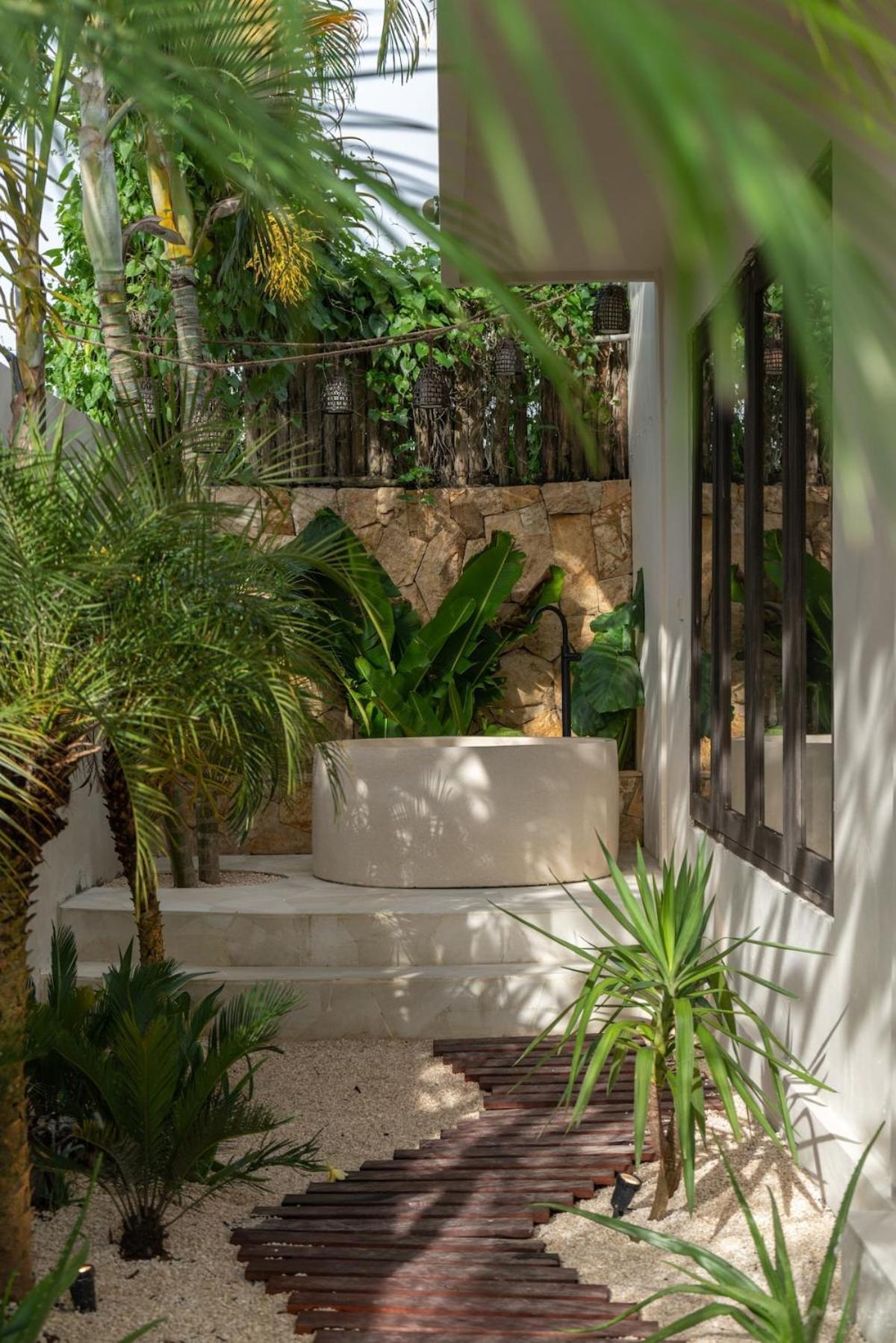 The Jungle - Luxurious & Tropical Concept - 3Br - Central Canggu Exterior photo