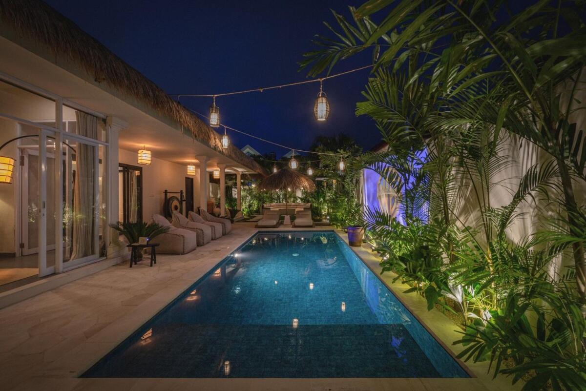 The Jungle - Luxurious & Tropical Concept - 3Br - Central Canggu Exterior photo