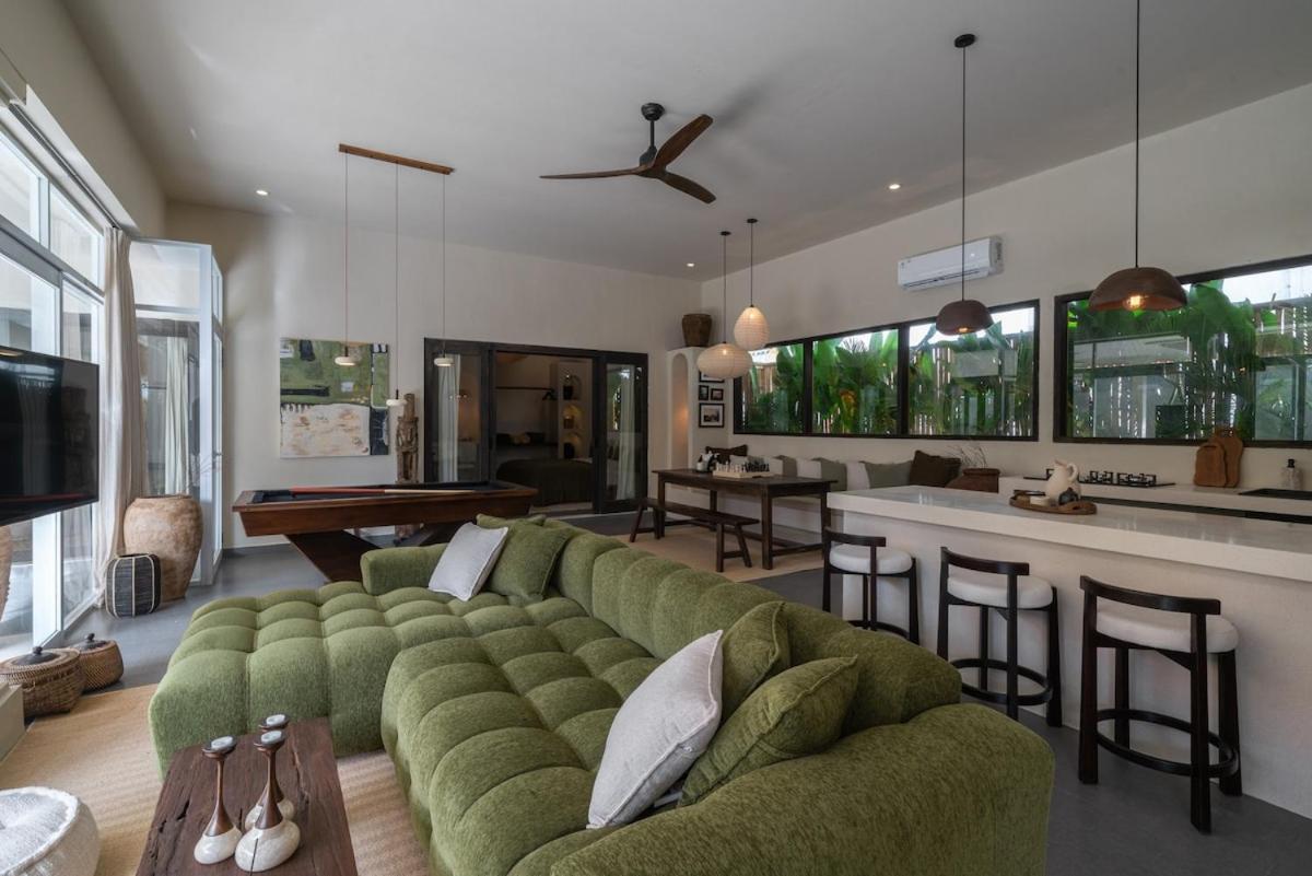 The Jungle - Luxurious & Tropical Concept - 3Br - Central Canggu Exterior photo