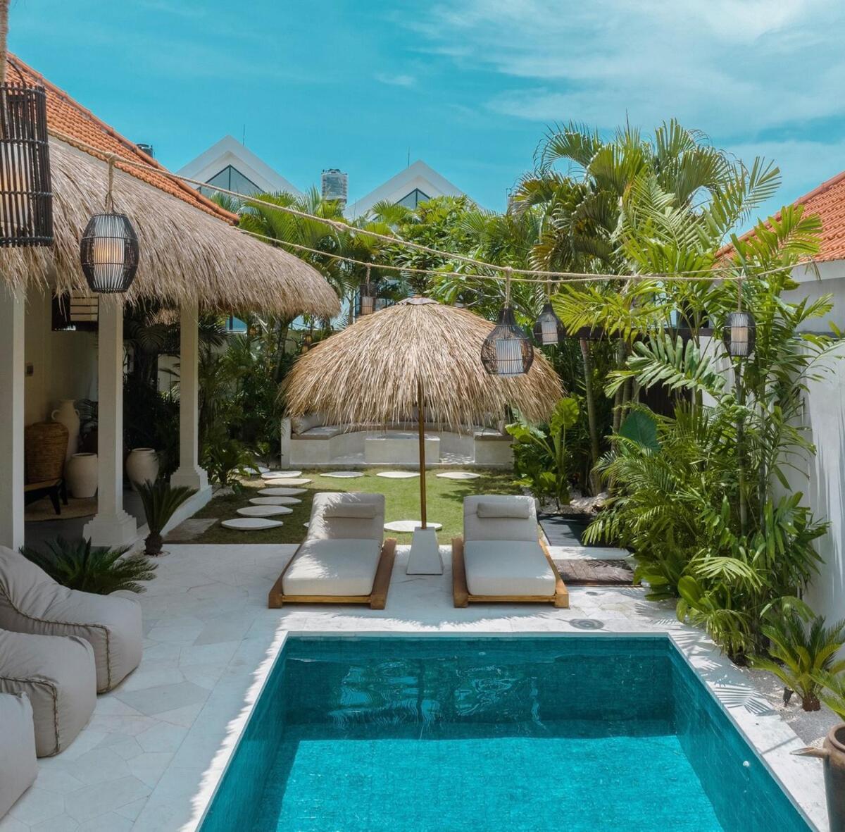 The Jungle - Luxurious & Tropical Concept - 3Br - Central Canggu Exterior photo